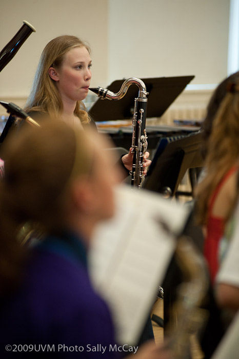 296117Band-46