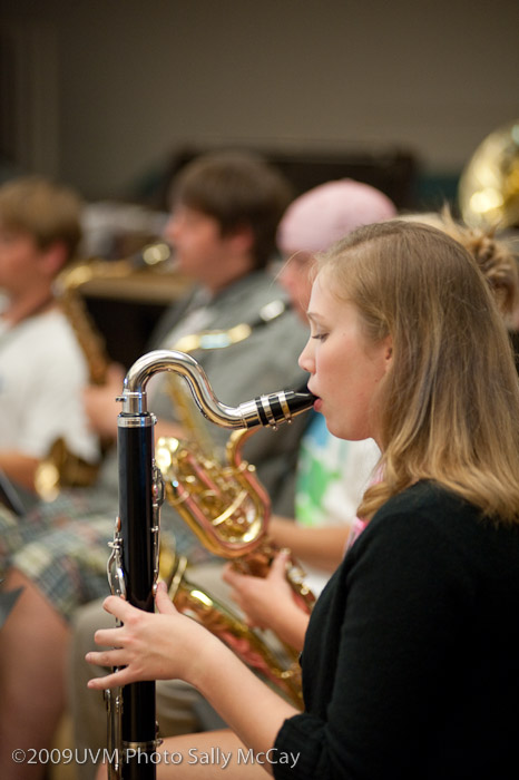 296117Band-73