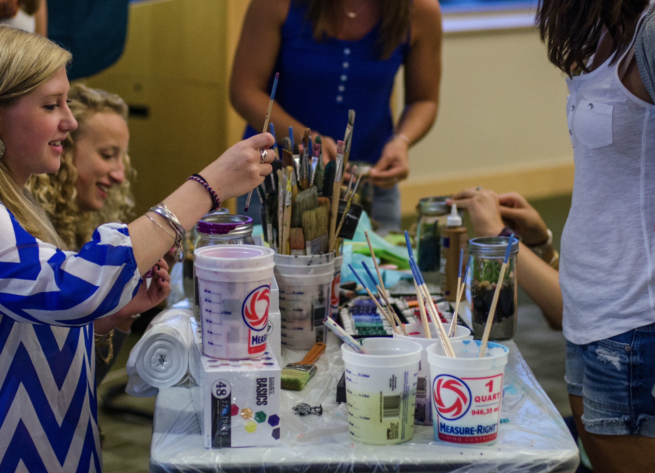 Crafts & Snacks: Mug Decorating!