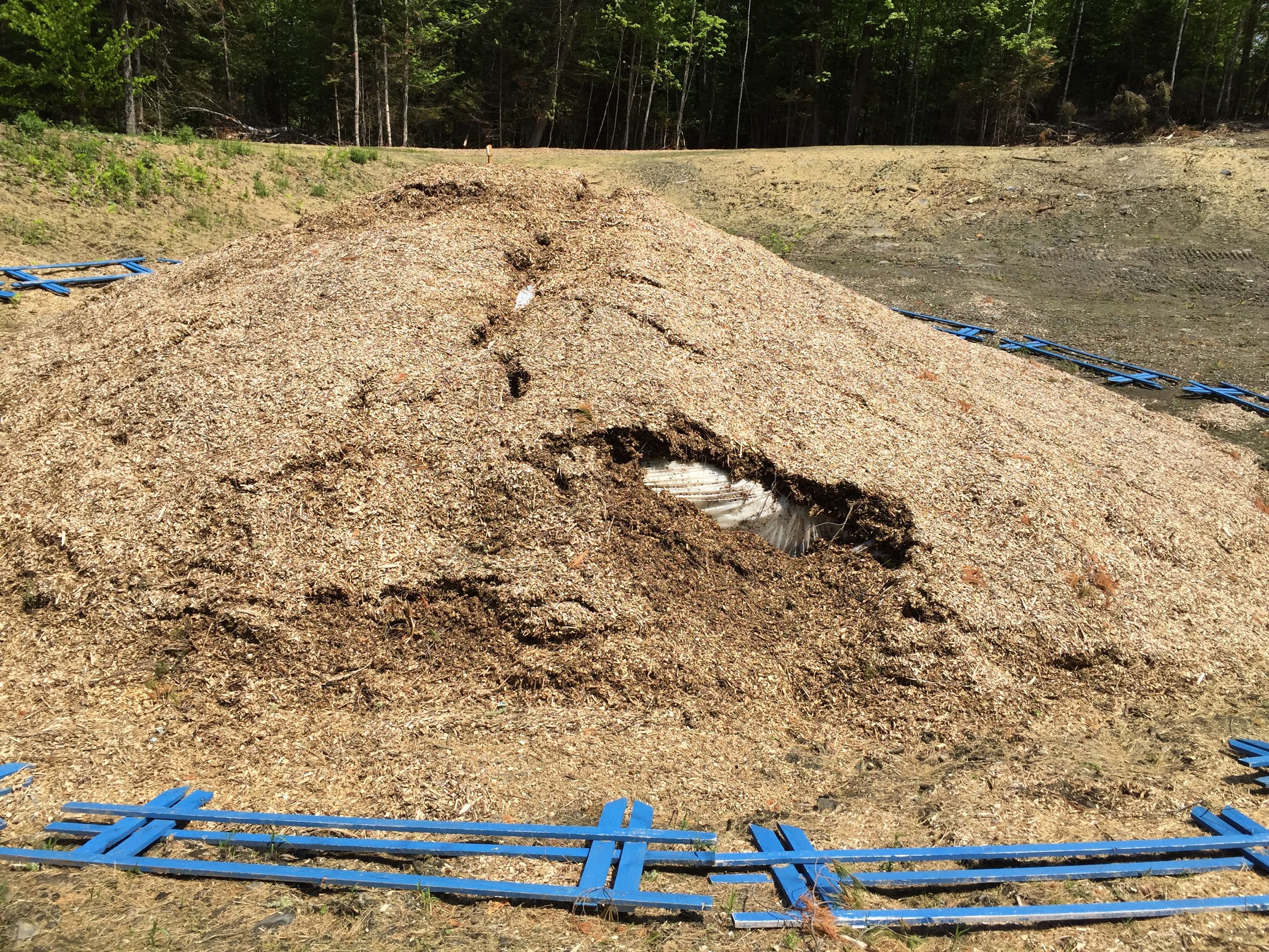 hole pond pile